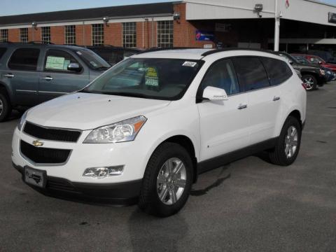 Summit White Chevrolet Traverse LT.  Click to enlarge.