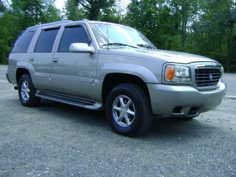 Silver Sand Cadillac Escalade 4WD.  Click to enlarge.