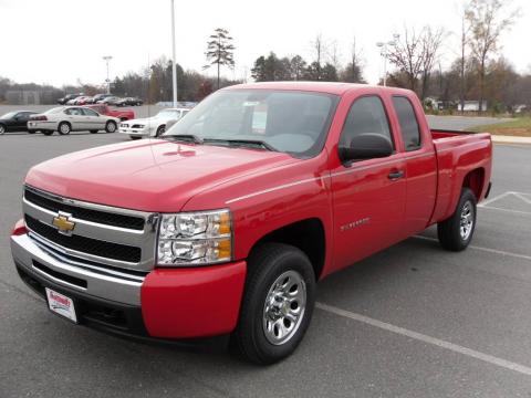Victory Red Chevrolet Silverado 1500 LS Extended Cab.  Click to enlarge.