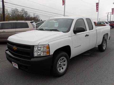 Summit White Chevrolet Silverado 1500 Extended Cab.  Click to enlarge.