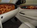 2007 XJ XJ8 #31