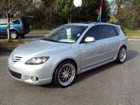 Sunlight Silver Metallic Mazda MAZDA3 s Hatchback.  Click to enlarge.