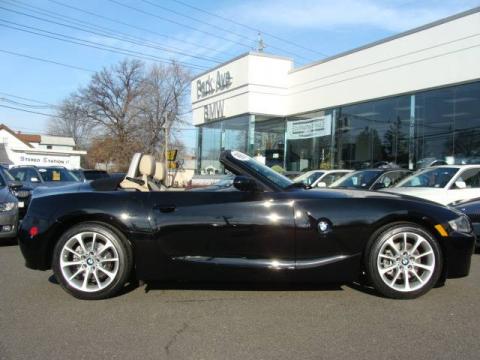 Jet Black BMW Z4 3.0i Roadster.  Click to enlarge.