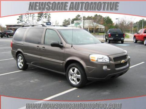 Desert Brown Metallic Chevrolet Uplander LT.  Click to enlarge.
