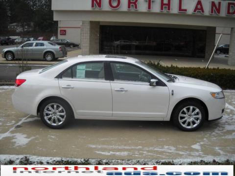 White Platinum Tri-Coat Lincoln MKZ AWD.  Click to enlarge.