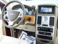 2008 Town & Country Limited #18