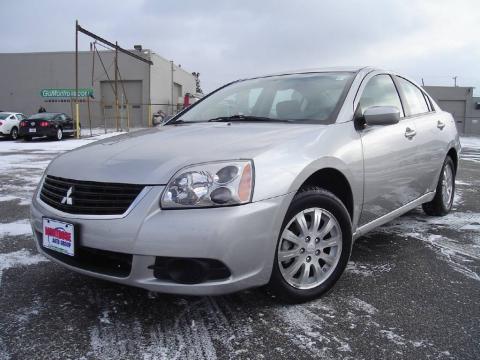 Quick Silver Pearl Mitsubishi Galant ES.  Click to enlarge.