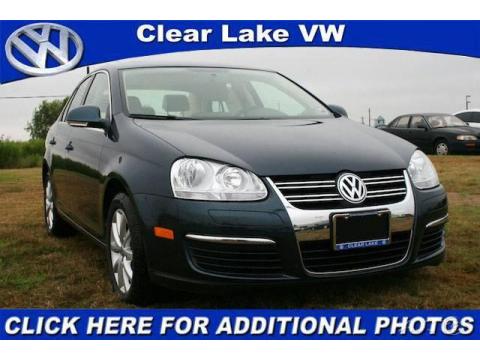 Blue Graphite Metallic Volkswagen Jetta SE Sedan.  Click to enlarge.