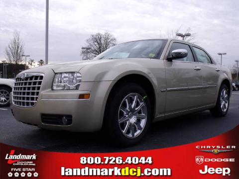 White Gold Pearlcoat Chrysler 300 Touring Walter P. Chryler Executive Series.  Click to enlarge.