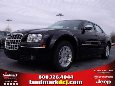 Brilliant Black Crystal Pearl Chrysler 300 Touring.  Click to enlarge.