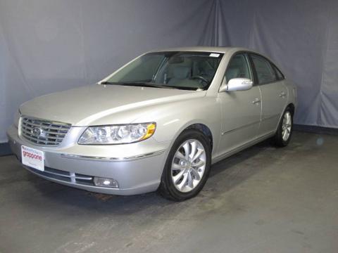Silver Frost Hyundai Azera Limited.  Click to enlarge.