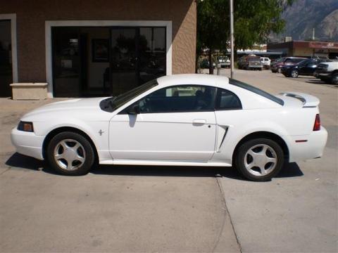 Oxford White Ford Mustang V6 Coupe.  Click to enlarge.