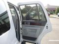 2006 Navigator Ultimate #15