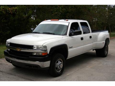 Summit White Chevrolet Silverado 3500 LT Crew Cab 4x4 Dually.  Click to enlarge.