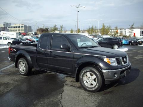 Super Black Nissan Frontier SE King Cab 4x4.  Click to enlarge.