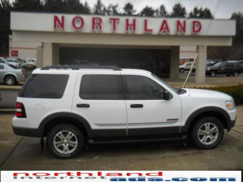 Oxford White Ford Explorer XLT 4x4.  Click to enlarge.