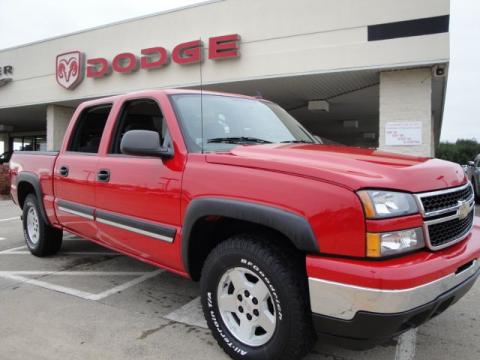 Victory Red Chevrolet Silverado 1500 Z71 Crew Cab 4x4.  Click to enlarge.