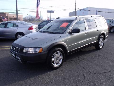 Willow Green Metallic Volvo XC70 AWD.  Click to enlarge.