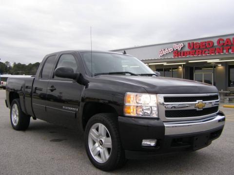 Black Chevrolet Silverado 1500 LT Extended Cab.  Click to enlarge.
