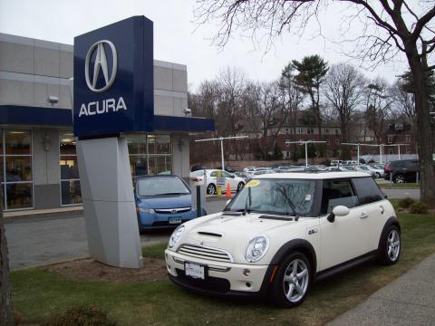 Pepper White 2005 Mini Cooper S Hardtop with Panther Black interior Pepper 