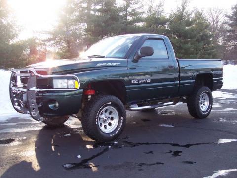 Forest Green Pearlcoat Dodge Ram 1500 Sport Regular Cab.  Click to enlarge.