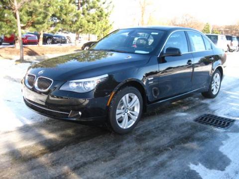 Jet Black BMW 5 Series 528i xDrive Sedan.  Click to enlarge.