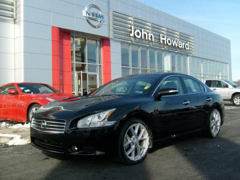 Super Black Nissan Maxima 3.5 SV Sport.  Click to enlarge.