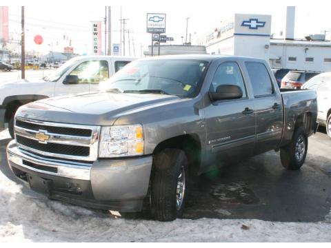 Graystone Metallic Chevrolet Silverado 1500 LT Crew Cab 4x4.  Click to enlarge.