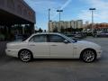 2009 XJ XJ8 #3