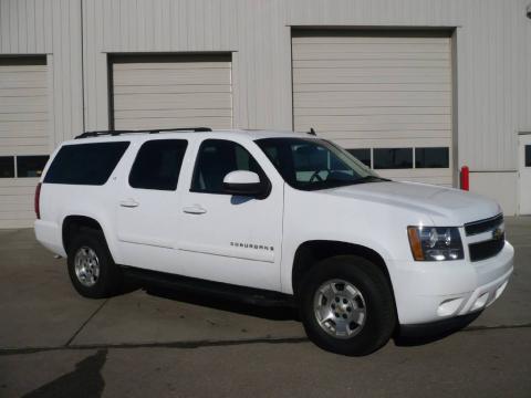 Summit White Chevrolet Suburban LT 4x4.  Click to enlarge.