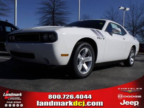 Stone White Dodge Challenger R/T.  Click to enlarge.