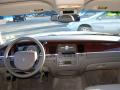 2005 Town Car Signature #21