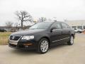 2010 Passat Komfort Sedan #1