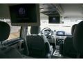 2010 Routan SE #20