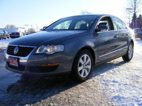 Reflex Silver Metallic Volkswagen Passat 2.0T Sedan.  Click to enlarge.