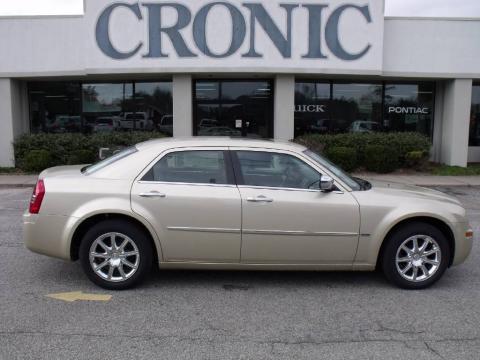 White Gold Pearlcoat Chrysler 300 Touring.  Click to enlarge.