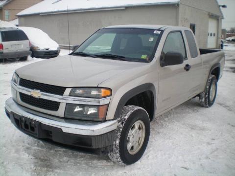 Silver Birch Metallic Chevrolet Colorado LS Extended Cab 4x4.  Click to enlarge.