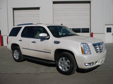 White Diamond Cadillac Escalade AWD.  Click to enlarge.