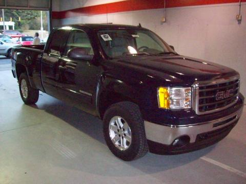 Midnight Blue Metallic GMC Sierra 1500 SLE Extended Cab 4x4.  Click to enlarge.