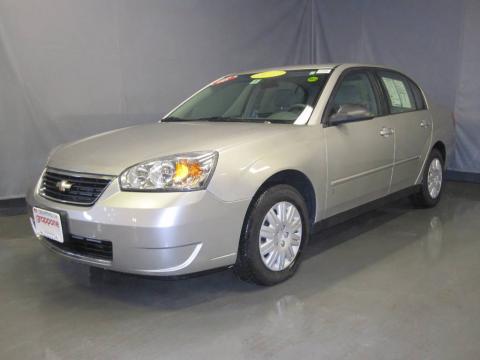 Silverstone Metallic Chevrolet Malibu Classic LS Sedan.  Click to enlarge.