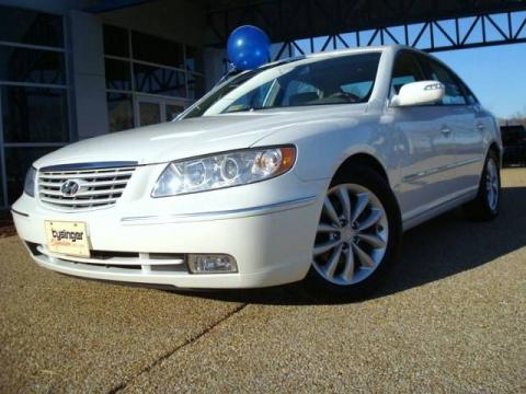 Powder White Pearl Hyundai Azera Limited.  Click to enlarge.