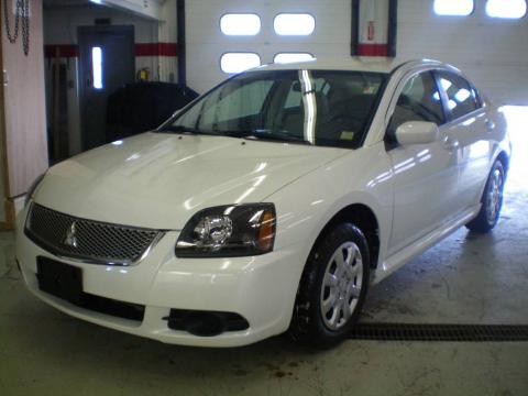 Dover White Pearl Mitsubishi Galant ES.  Click to enlarge.
