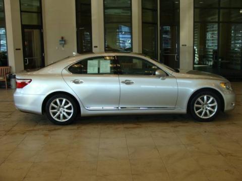 Mercury Metallic Lexus LS 460.  Click to enlarge.