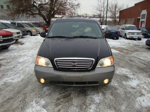 Midnight Black Kia Sedona EX.  Click to enlarge.
