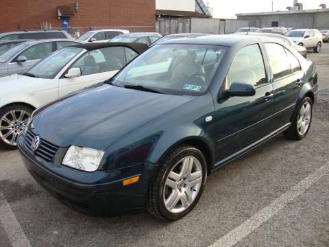 Baltic Green Volkswagen Jetta GLX  VR6 Sedan.  Click to enlarge.