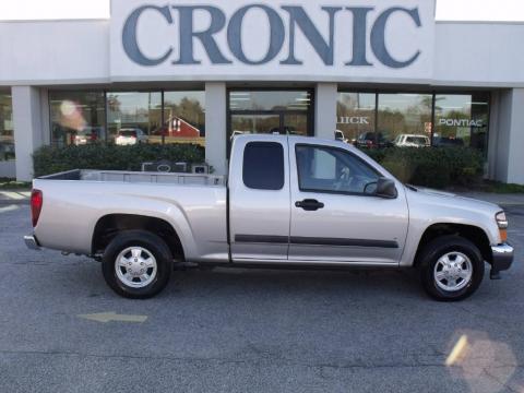 Silver Birch Metallic Chevrolet Colorado LT Extended Cab.  Click to enlarge.