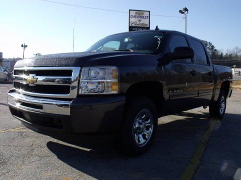 Taupe Gray Metallic Chevrolet Silverado 1500 LS Crew Cab.  Click to enlarge.
