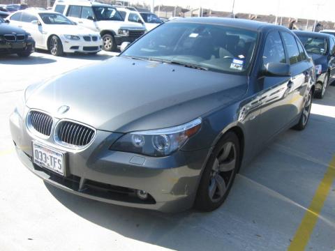 Silver Grey Metallic BMW 5 Series 525i Sedan.  Click to enlarge.
