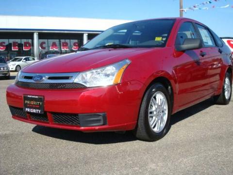 Sangria Red Metallic Ford Focus SE Sedan.  Click to enlarge.