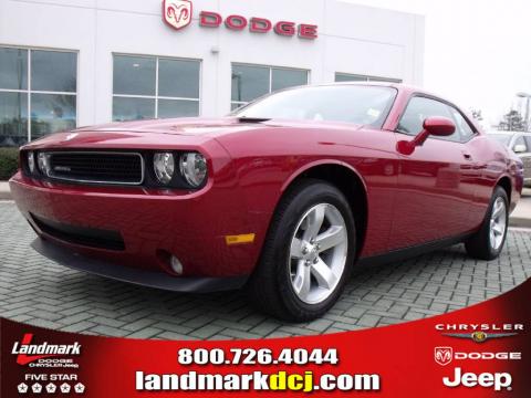 Inferno Red Crystal Pearl Coat Dodge Challenger SE.  Click to enlarge.